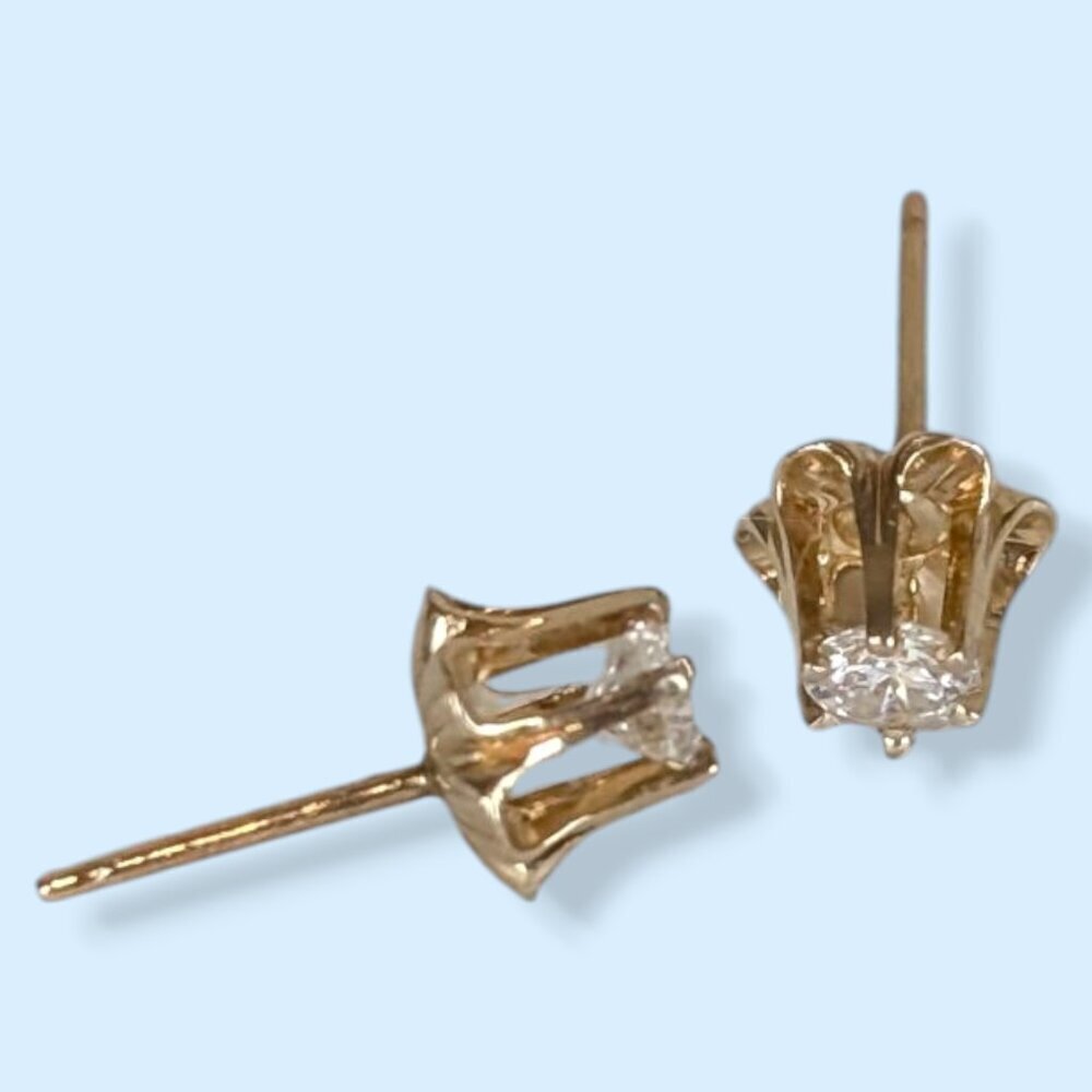 V. 14k Gold 0.5 Carat Diamond Stud Open Gallery Earrings - Picture 5 of 10